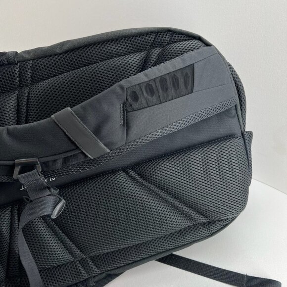 The North Face Groundwork Backpack CTEPP Logo 29L Laptop Sleeve Padded Grey Red - Picture 9 of 14